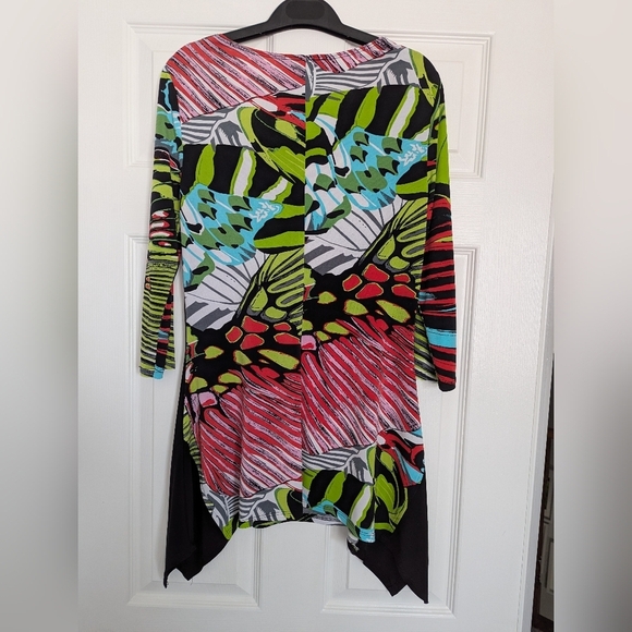 Frank Lyman Design Multicolor Abstract Tunic - Picture 3 of 10